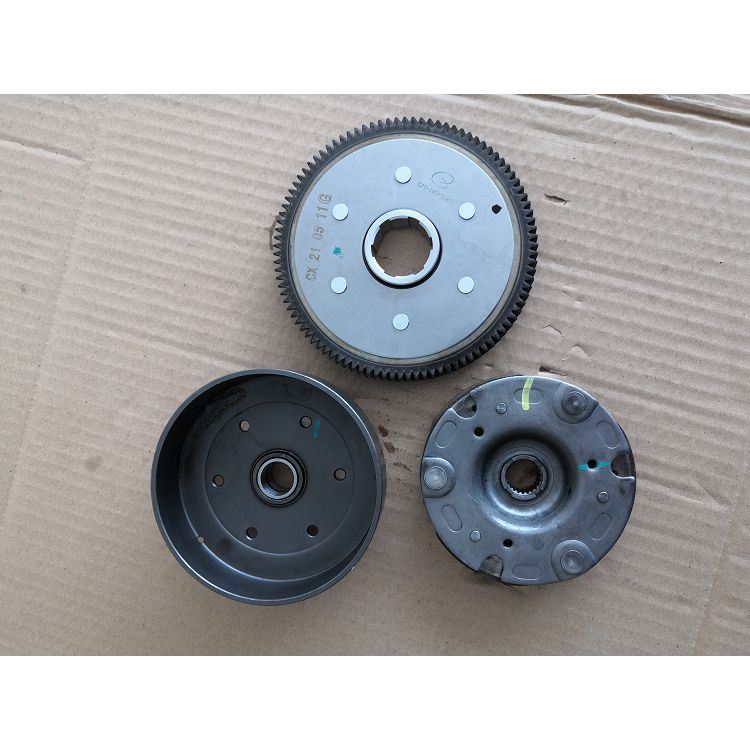 Hot-pressing solidification molding process of friction material